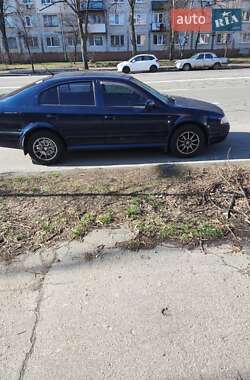 Лифтбек Skoda Octavia 2003 в 