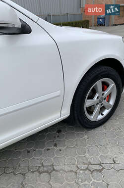 Лифтбек Skoda Octavia 2011 в 