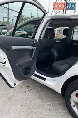 Лифтбек Skoda Octavia 2011 в 