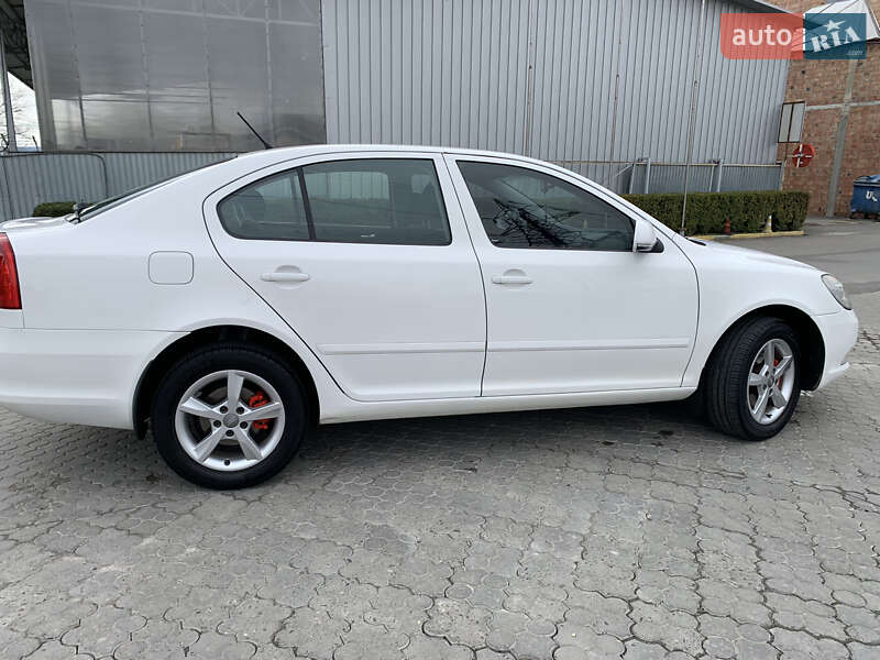 Лифтбек Skoda Octavia 2011 в Черновцах