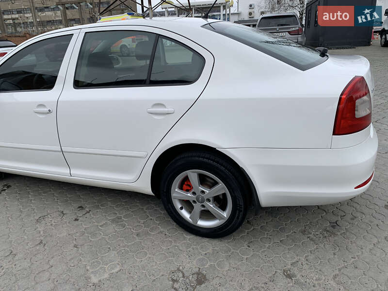 Лифтбек Skoda Octavia 2011 в Черновцах