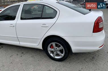 Лифтбек Skoda Octavia 2011 в 