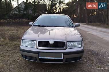 Лифтбек Skoda Octavia 2009 в 
