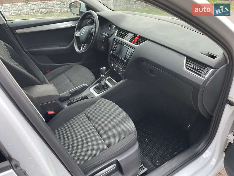 Лифтбек Skoda Octavia 2016 в Иршаве
