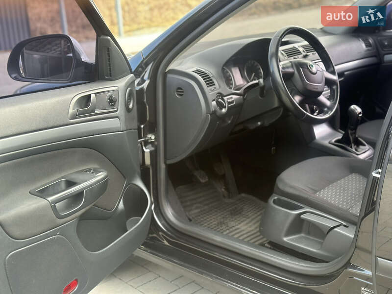 Ліфтбек Skoda Octavia 2011 в Брошневі-Облозі