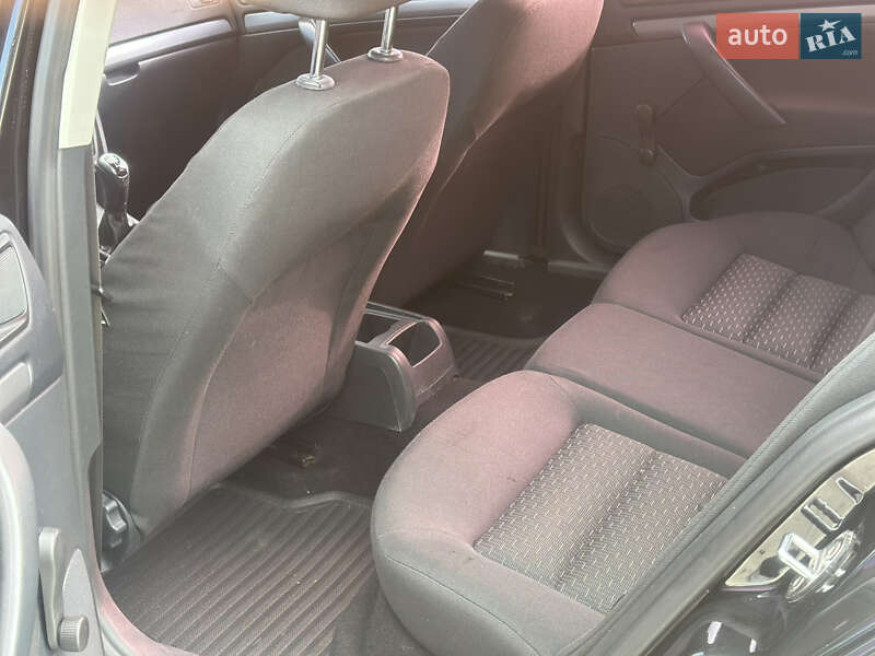 Ліфтбек Skoda Octavia 2011 в Брошневі-Облозі