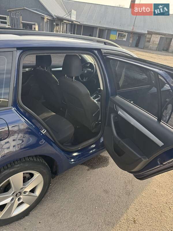 Універсал Skoda Octavia 2015 в Фастові