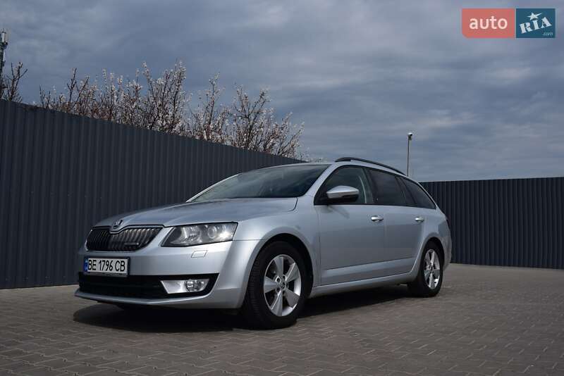 Универсал Skoda Octavia 2015 в Вознесенске