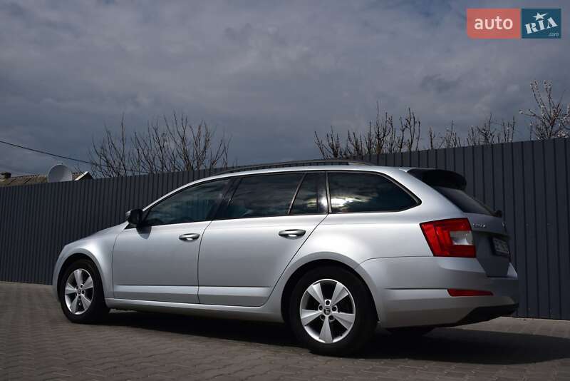 Универсал Skoda Octavia 2015 в Вознесенске