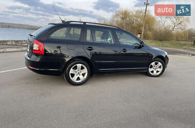 Універсал Skoda Octavia 2010 в 