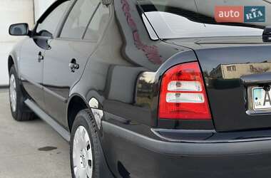 Лифтбек Skoda Octavia 2006 в 