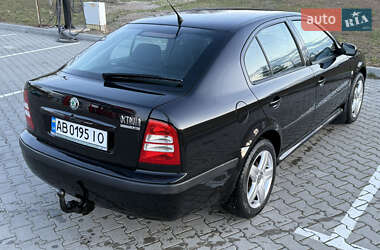 Лифтбек Skoda Octavia 2004 в 