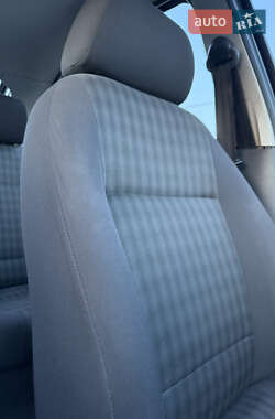 Лифтбек Skoda Octavia 2004 в 