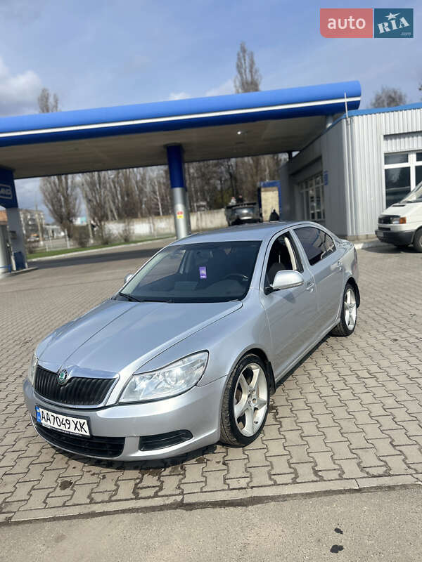 Лифтбек Skoda Octavia 2011 в 
