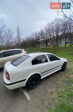 Лифтбек Skoda Octavia 2001 в 