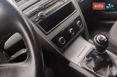Универсал Skoda Octavia 2011 в 