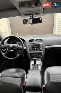 Лифтбек Skoda Octavia 2012 в 