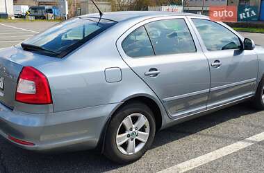 Лифтбек Skoda Octavia 2012 в 
