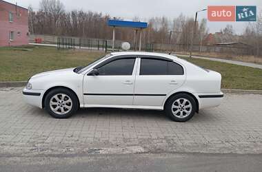 Лифтбек Skoda Octavia 2003 в 