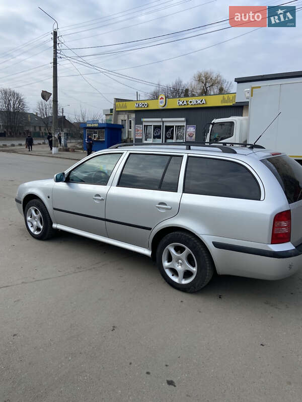 Універсал Skoda Octavia 2004 в Лисянці