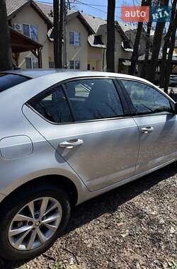 Лифтбек Skoda Octavia 2020 в 
