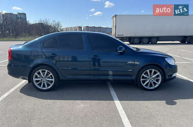 Лифтбек Skoda Octavia 2012 в 