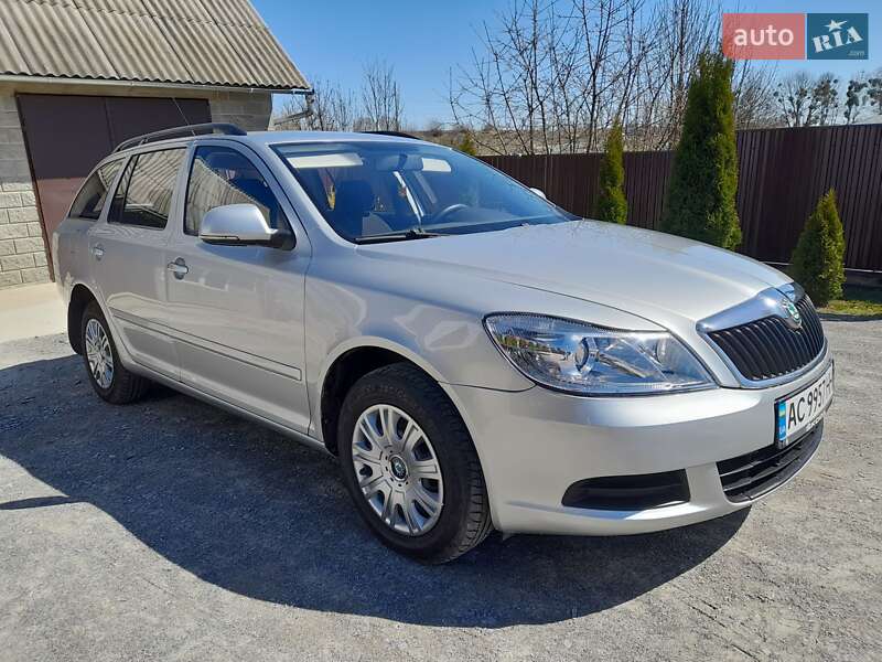 Универсал Skoda Octavia 2009 в 