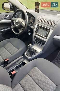 Универсал Skoda Octavia 2012 в 