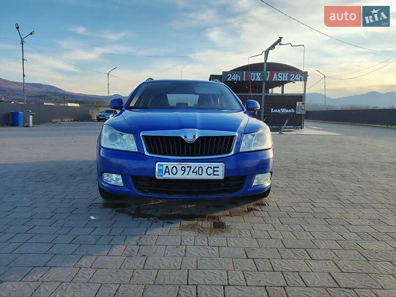 Универсал Skoda Octavia 2010 в Тячеве