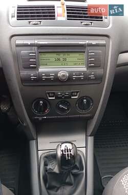 Лифтбек Skoda Octavia 2005 в 