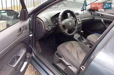 Лифтбек Skoda Octavia 2005 в 
