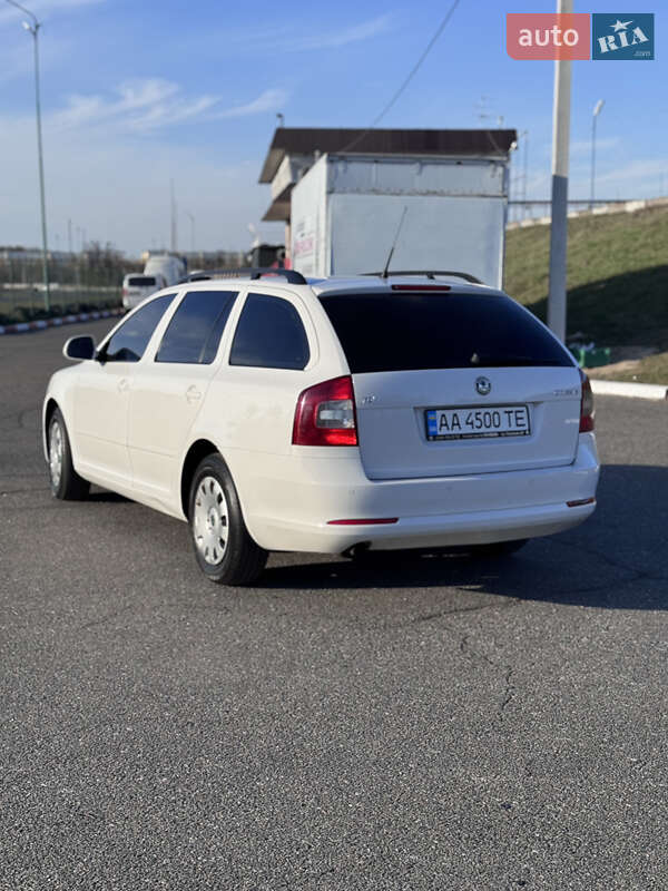 Универсал Skoda Octavia 2010 в Киеве