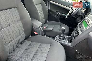 Лифтбек Skoda Octavia 2009 в 