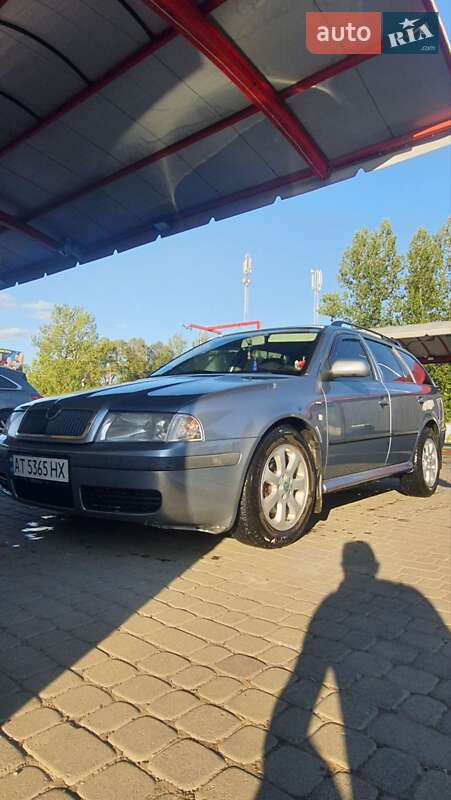 Універсал Skoda Octavia 2002 в Надвірній