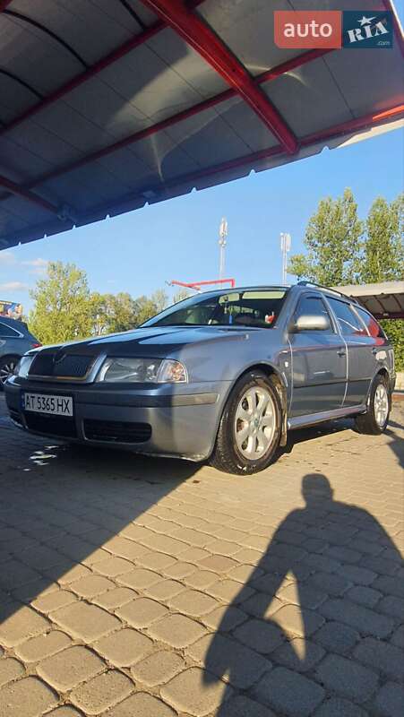 Універсал Skoda Octavia 2002 в Надвірній