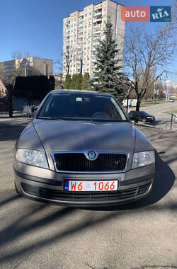 Лифтбек Skoda Octavia 2012 в 
