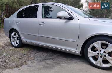 Лифтбек Skoda Octavia 2009 в 