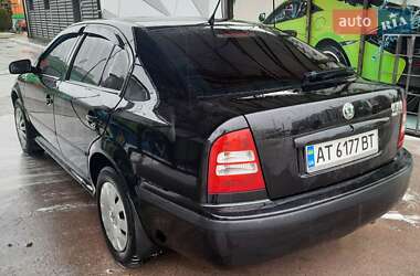 Лифтбек Skoda Octavia 2006 в 