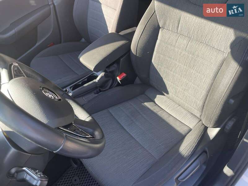 Лифтбек Skoda Octavia 2015 в Львове