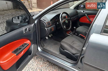 Лифтбек Skoda Octavia 2004 в 