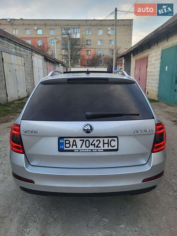 Универсал Skoda Octavia 2014 в Знаменке