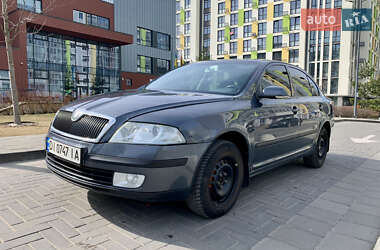 Лифтбек Skoda Octavia 2008 в 