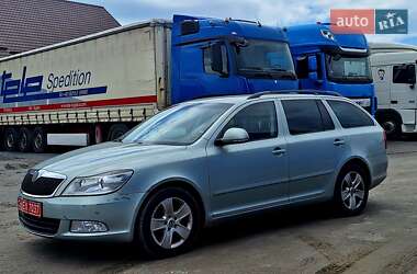 Универсал Skoda Octavia 2010 в 