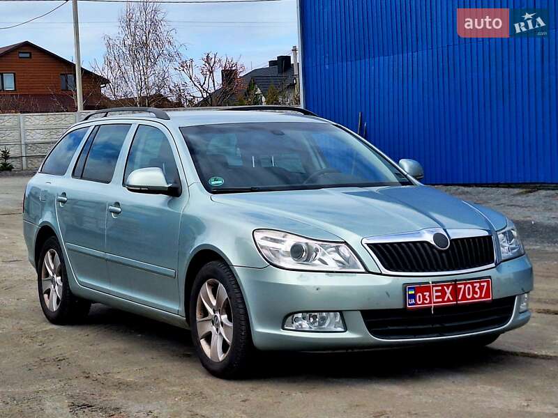 Универсал Skoda Octavia 2010 в 