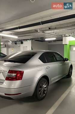 Лифтбек Skoda Octavia 2017 в 