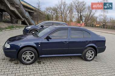 Ліфтбек Skoda Octavia 2003 в 