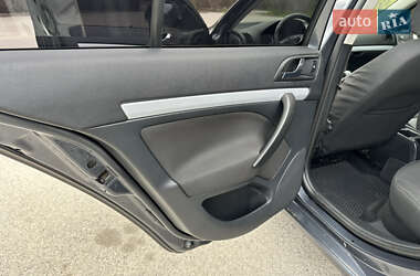 Лифтбек Skoda Octavia 2009 в 