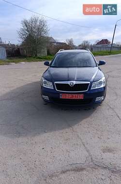 Универсал Skoda Octavia 2010 в 