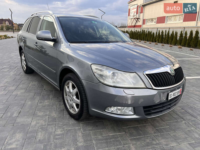 Универсал Skoda Octavia 2012 в 