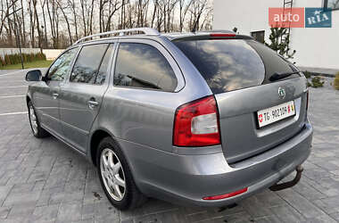 Универсал Skoda Octavia 2012 в 